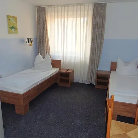 Hotell Ansbach Am Kadewe