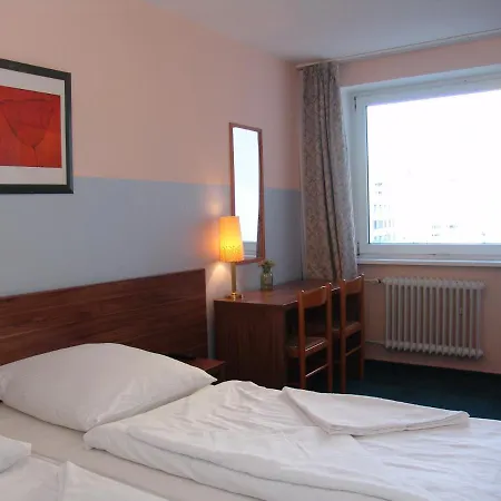 Ansbach Am Kadewe Hotell 3*
