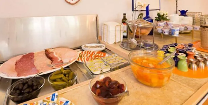 호텔 City-hotel Ansbach Am Kurfuerstendamm 3*