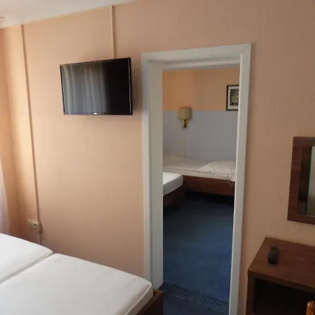 City-hotel Ansbach Am Kurfuerstendamm Hotel 3*