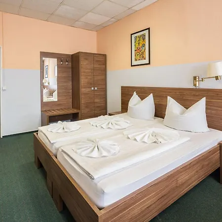 City-hotel Ansbach Am Kurfuerstendamm 3*