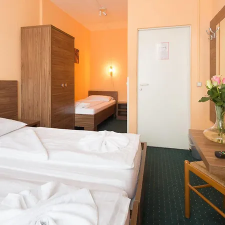 City-hotel Ansbach Am Kurfuerstendamm 3*